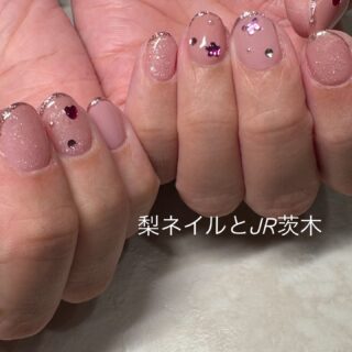 baby pink🫶🏻
優しいラメも少々🪄
.
おまかせパーツも可愛い~💕
いつもありがとうございます🥰🙇🏻‍♀️
.
.